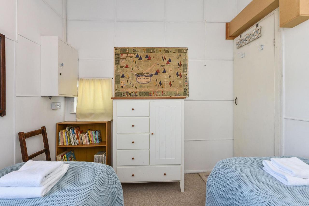 Seasidings, Pagham Villa Exteriör bild